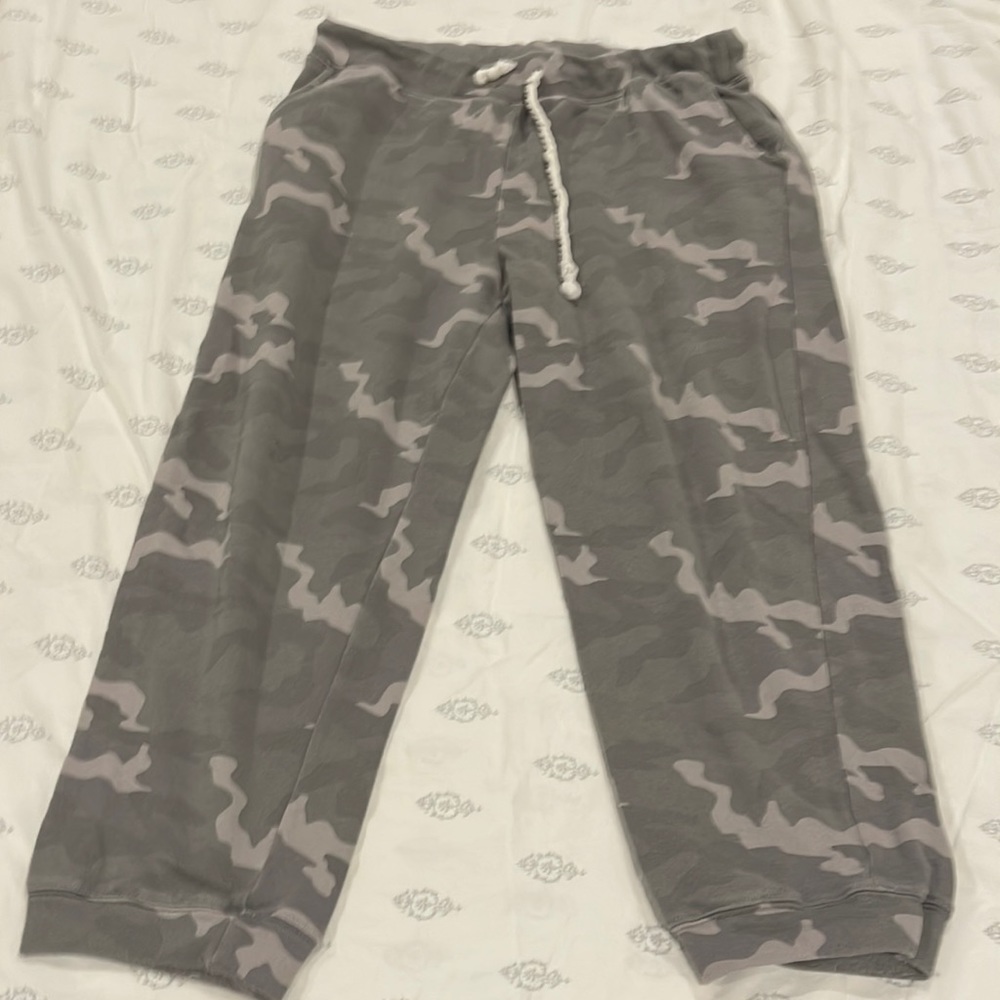 American Eagle Jogger.